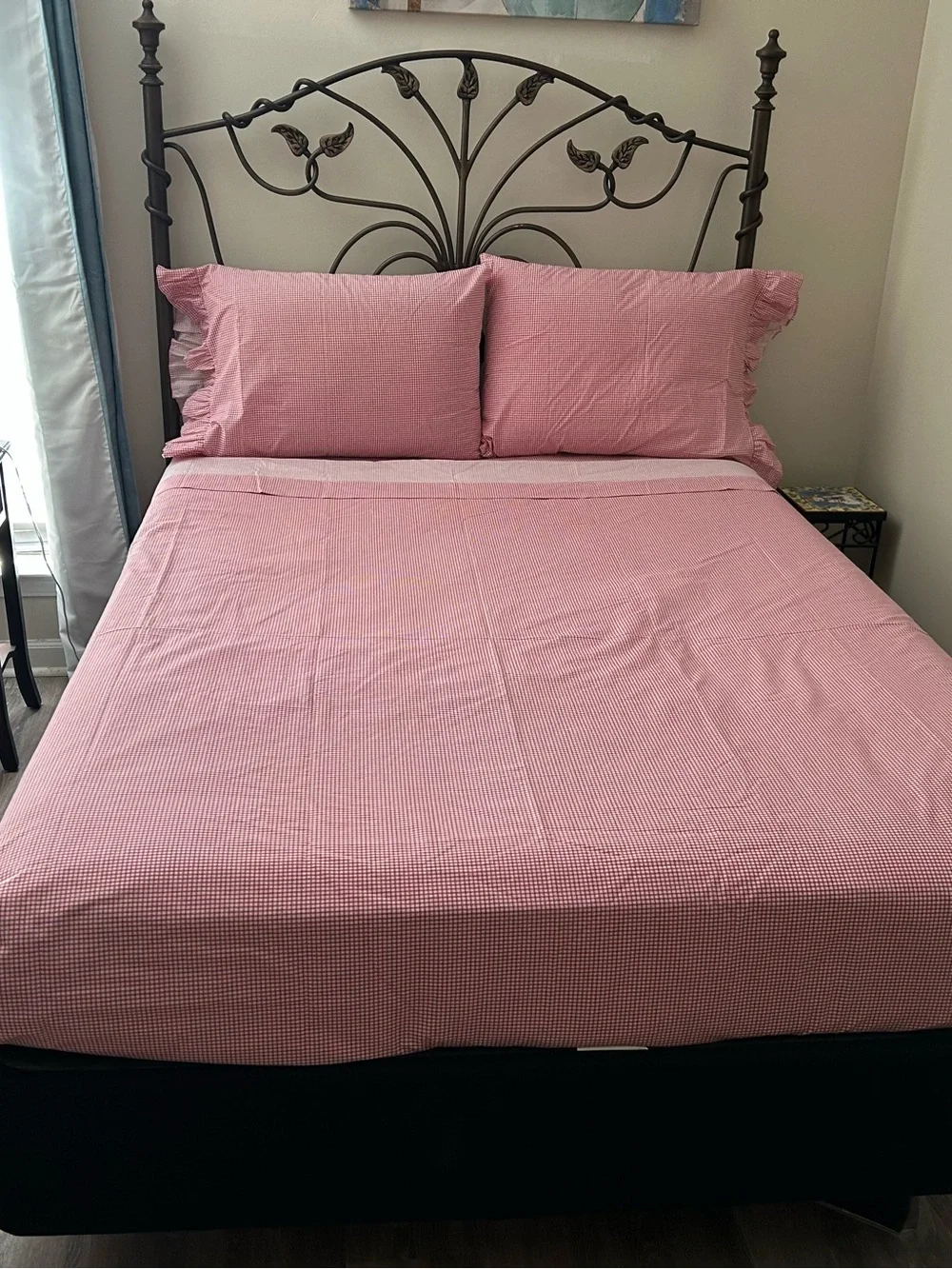 Wamsutta Classic Red Gingham Ruffled Pillowcase and Sheet Set